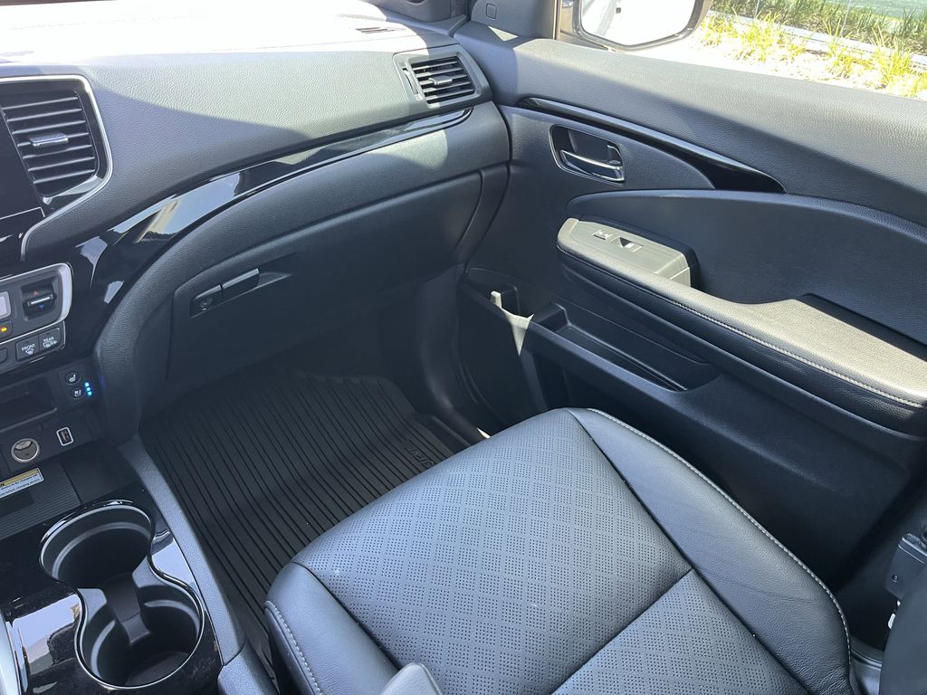 used 2020 Honda Passport car, priced at $27,192