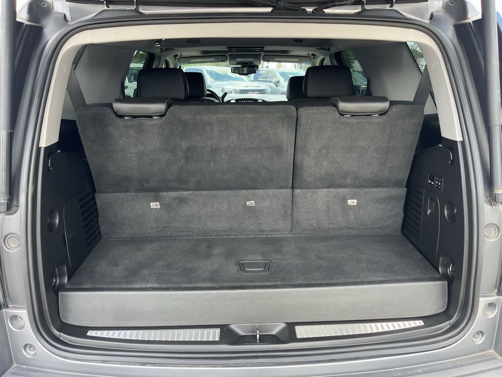 used 2019 GMC Yukon car, priced at $27,591