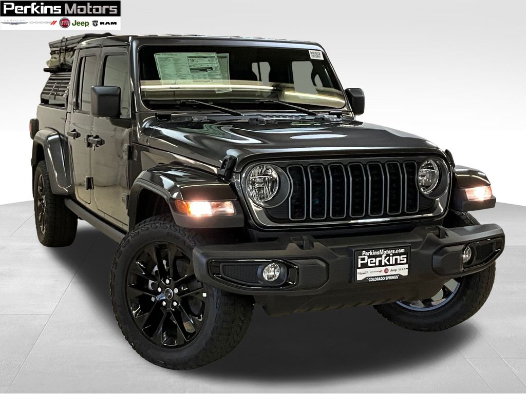 new 2025 Jeep Gladiator car, priced at $38,456