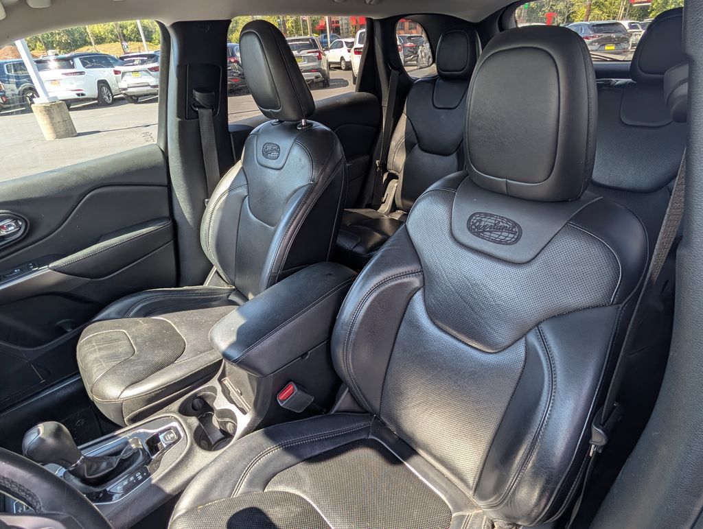 used 2019 Jeep Cherokee car, priced at $18,500