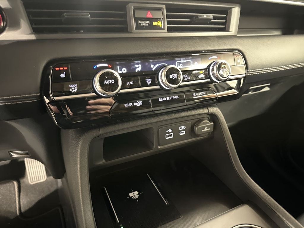 new 2025 Honda Pilot car, priced at $51,095