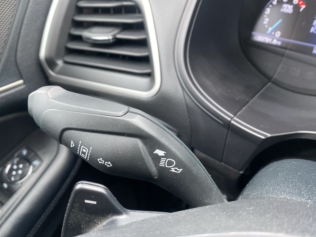 used 2022 Ford Edge car, priced at $26,300