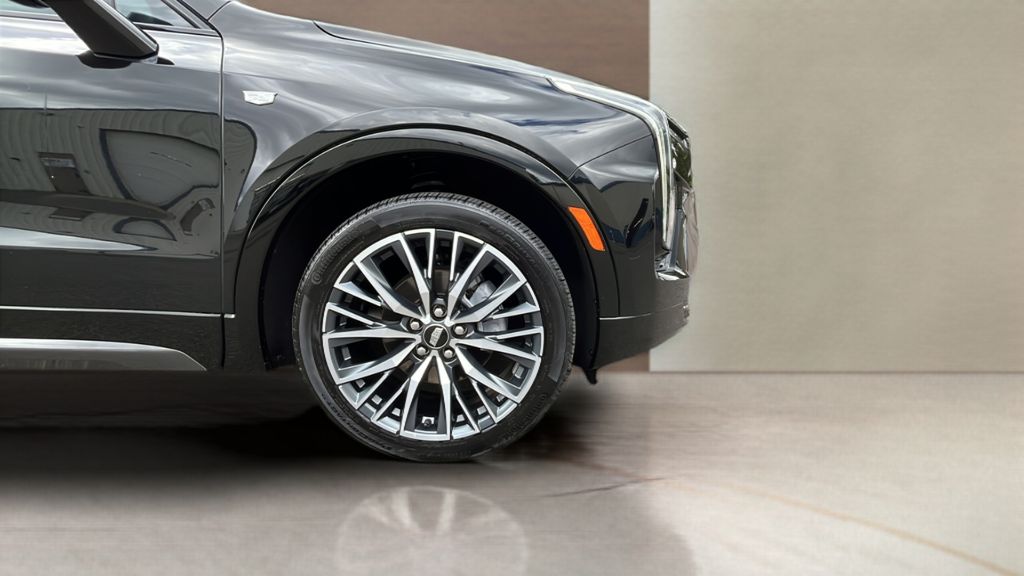 used 2024 Cadillac XT4 car, priced at $43,000