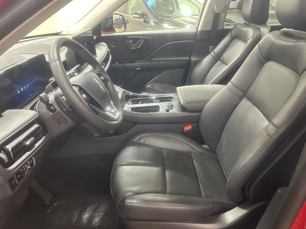 new 2025 Lincoln Aviator car, priced at $69,075