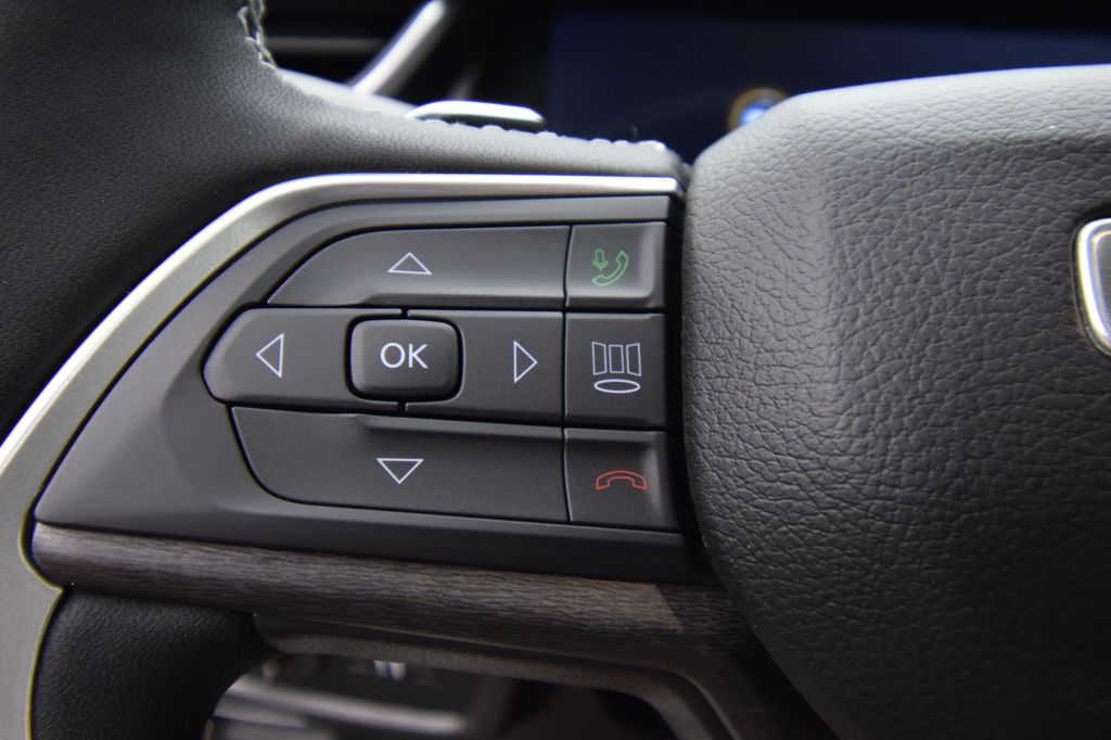 new 2025 Jeep Grand Cherokee car, priced at $52,550