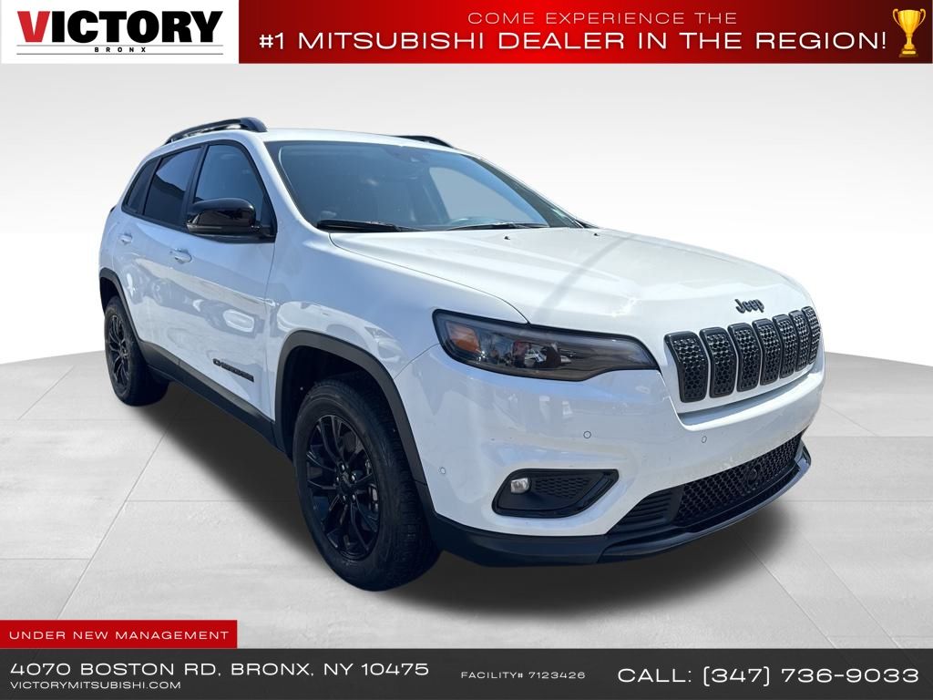 used 2023 Jeep Cherokee car, priced at $18,995