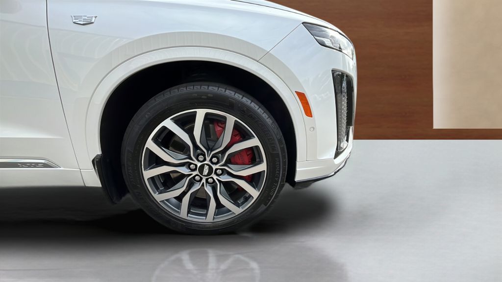 used 2023 Cadillac XT6 car, priced at $39,300