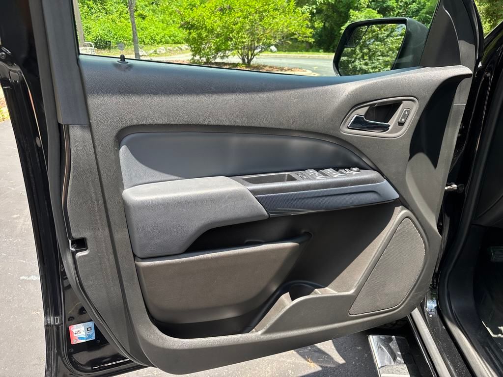 used 2022 Chevrolet Colorado car, priced at $33,200