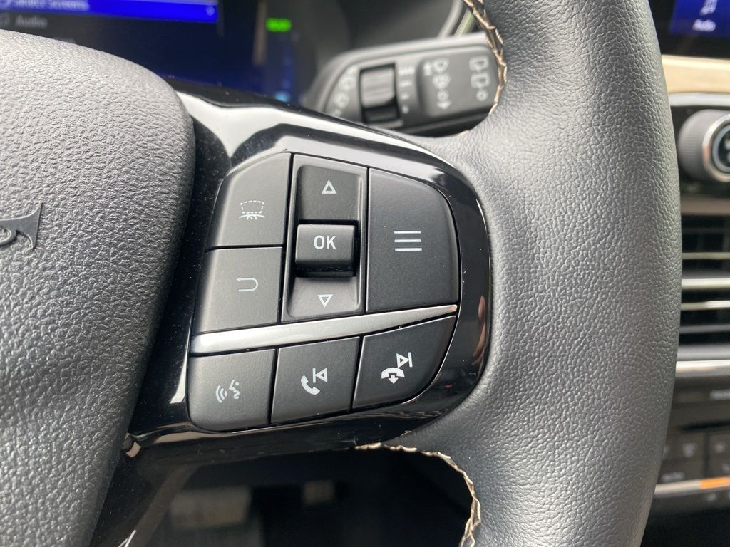 used 2022 Ford Escape car, priced at $23,995