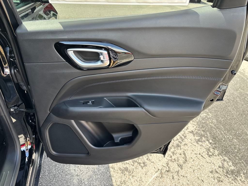 new 2025 Jeep Compass car