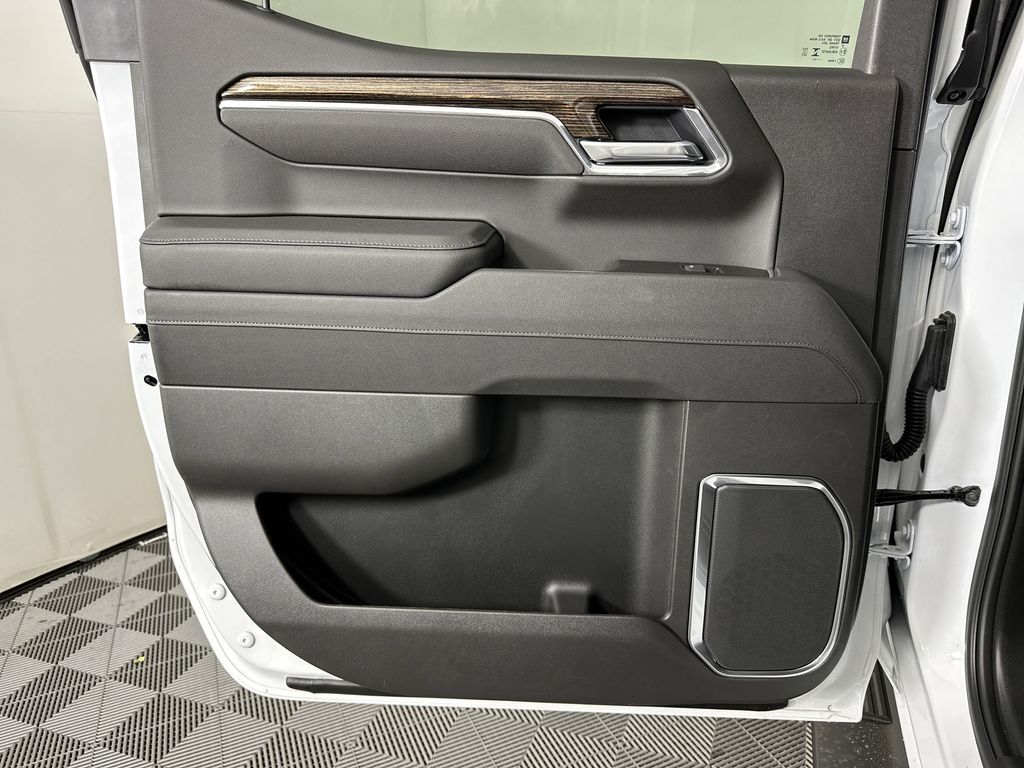 new 2025 GMC Sierra 1500 car, priced at $61,284