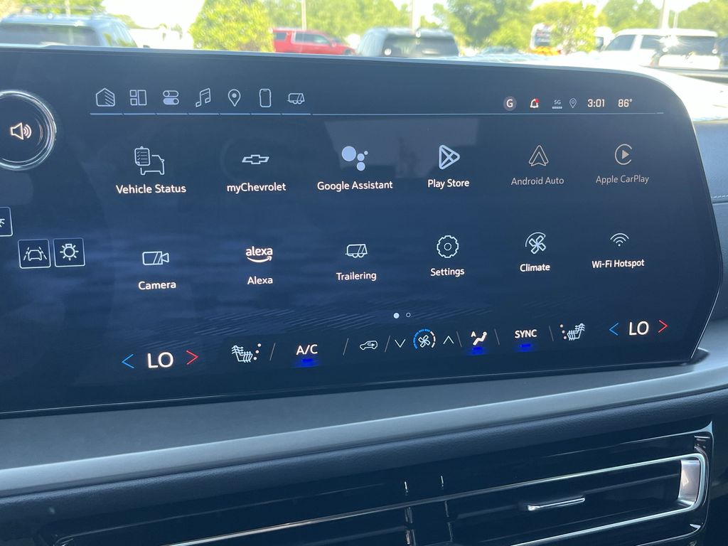 new 2025 Chevrolet Traverse car, priced at $42,384
