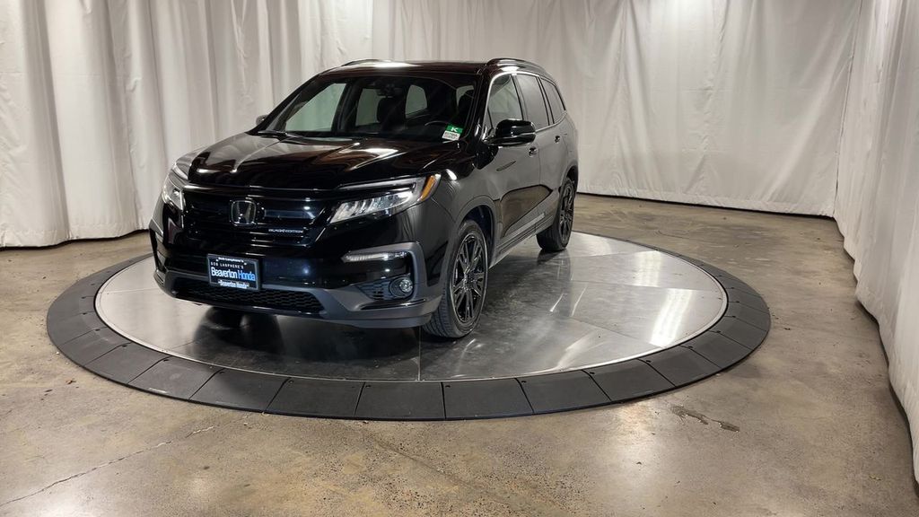 used 2022 Honda Pilot car, priced at $37,983