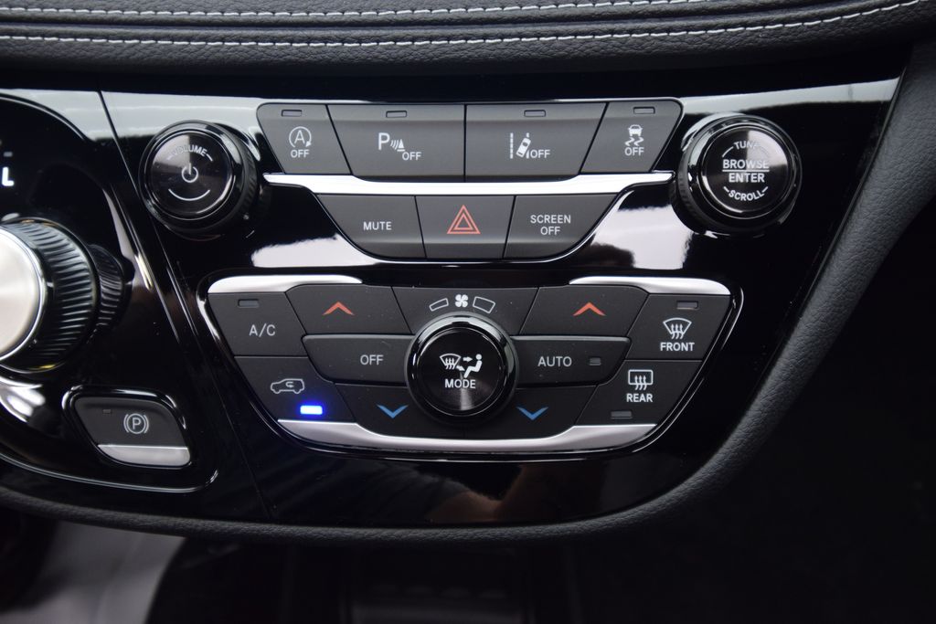 new 2026 Chrysler Pacifica car, priced at $45,088