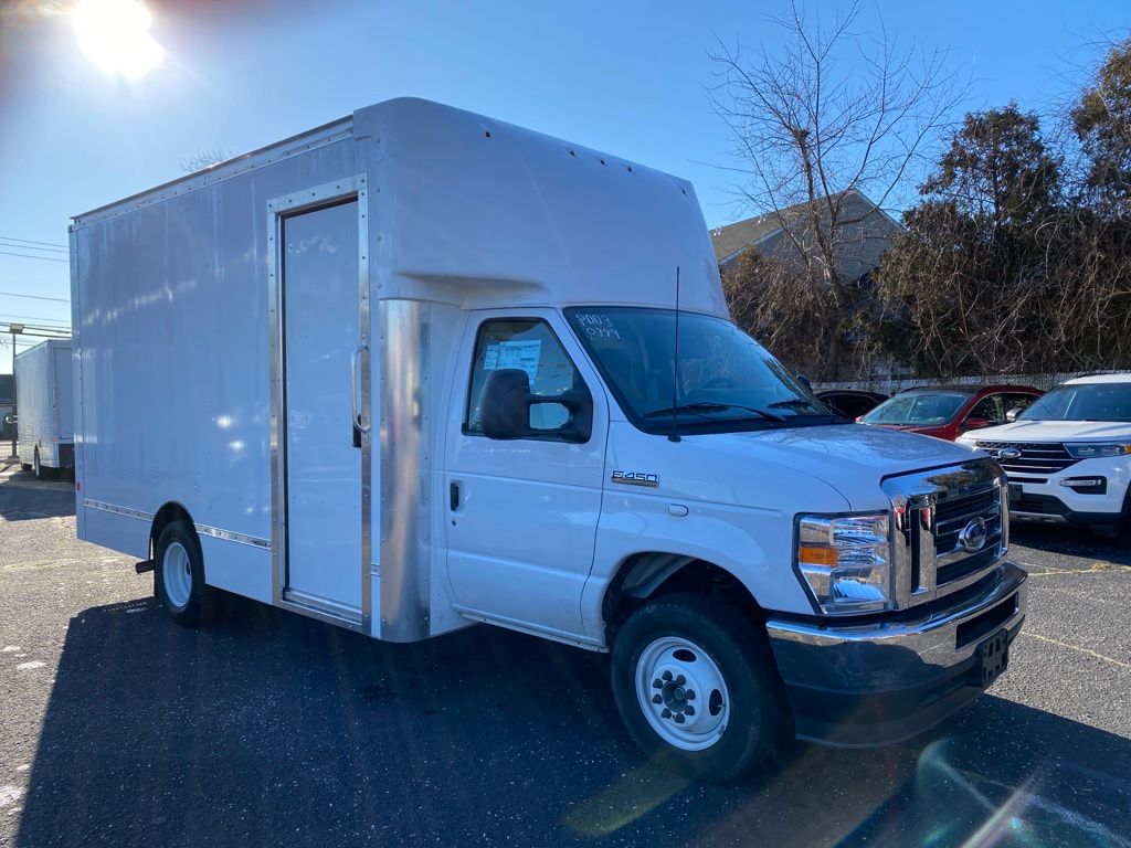 new 2023 Ford E-450SD car, priced at $66,301