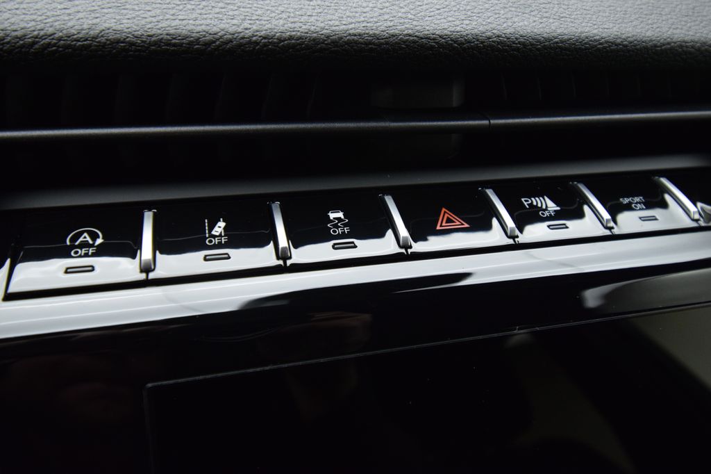 new 2025 Jeep Grand Cherokee car, priced at $40,288
