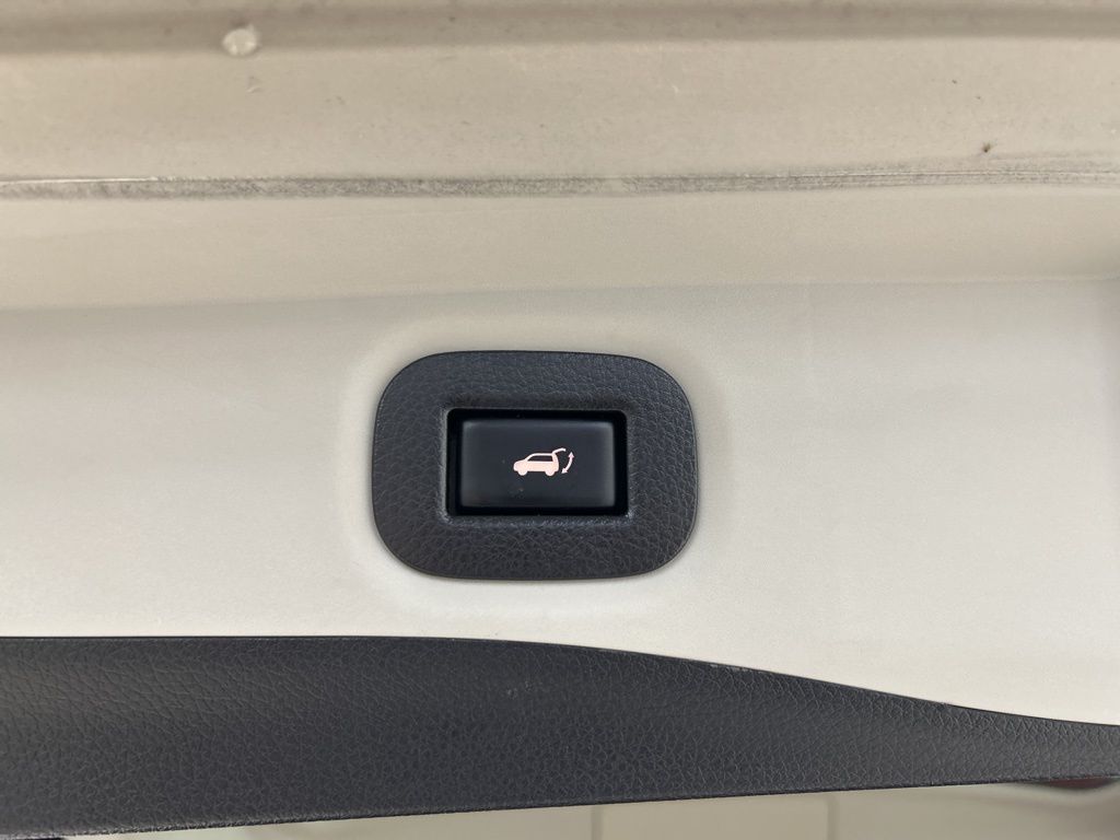 used 2019 Nissan Rogue car, priced at $17,957