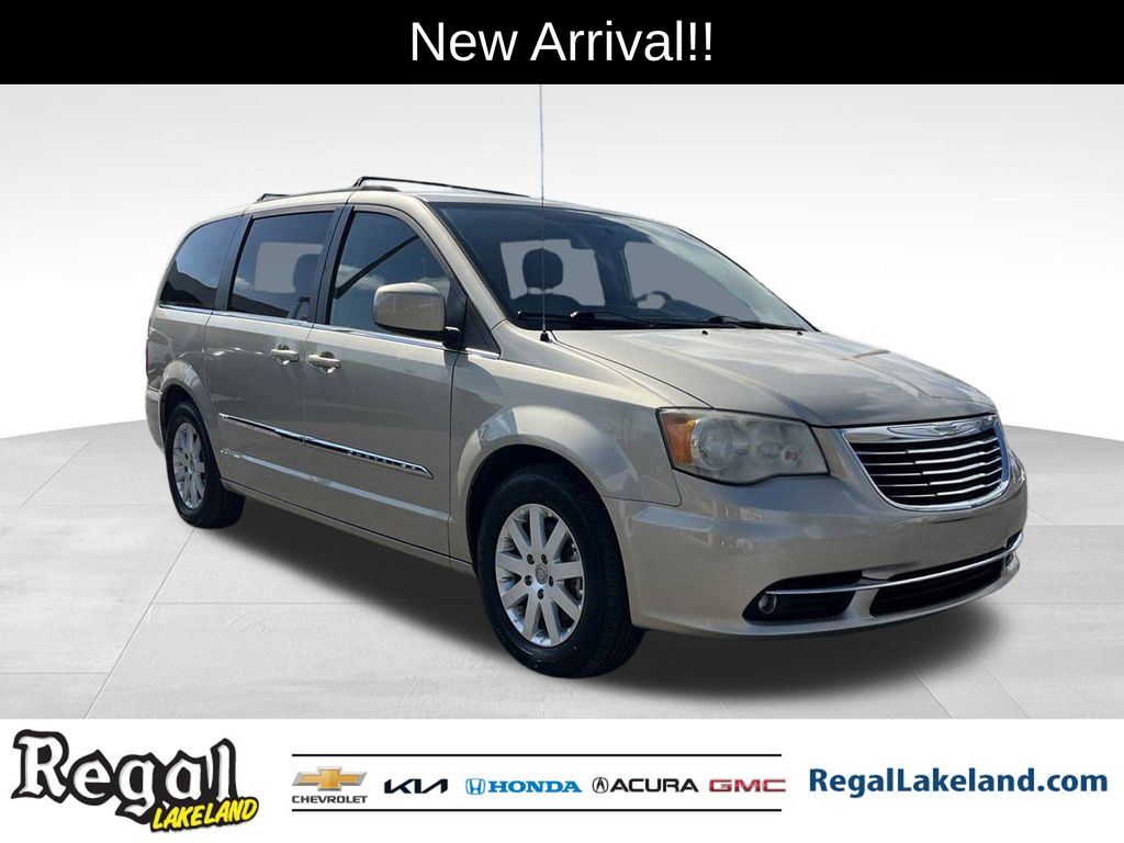 used 2014 Chrysler Town & Country car, priced at $8,791