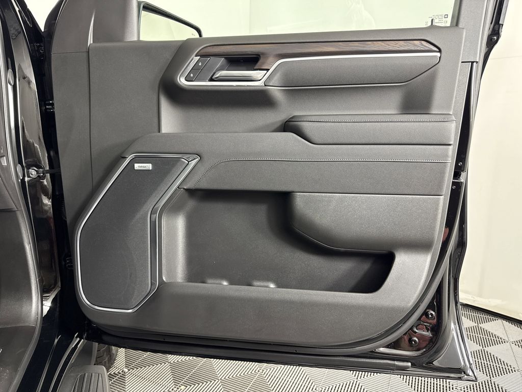 new 2025 GMC Sierra 1500 car, priced at $58,119