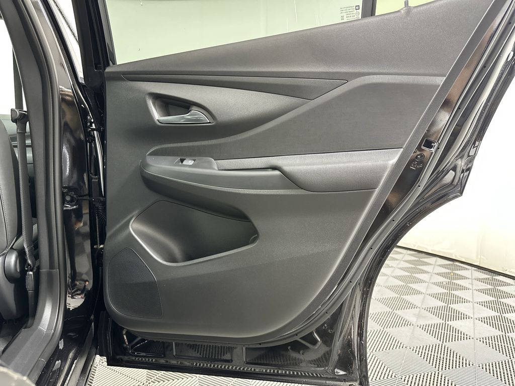 new 2025 Buick Envista car, priced at $27,375