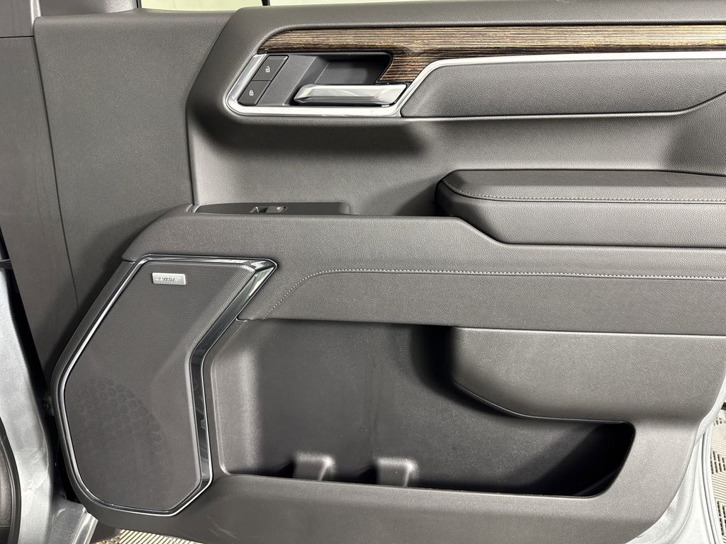 new 2025 GMC Sierra 1500 car, priced at $61,925