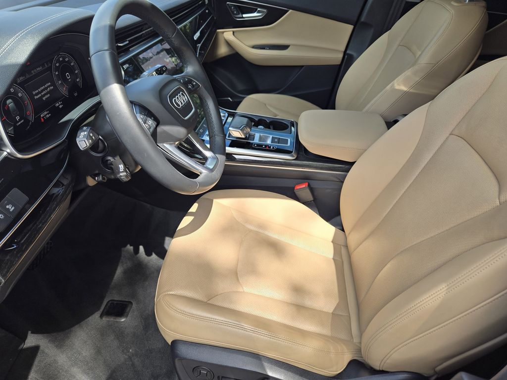 used 2023 Audi Q7 car, priced at $40,283