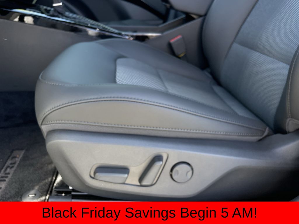 new 2025 Kia Niro car, priced at $29,957