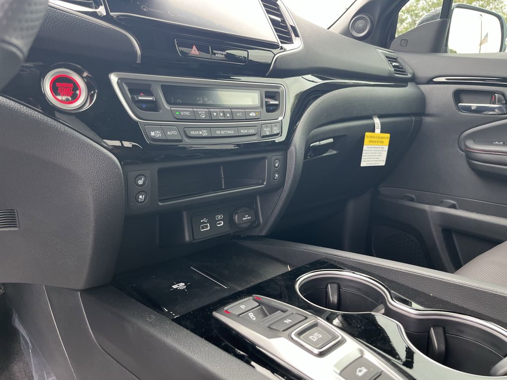 new 2025 Honda Ridgeline car, priced at $45,841