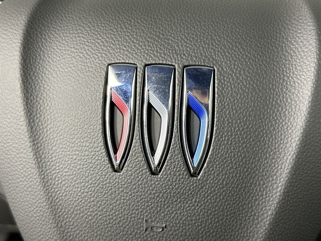 new 2025 Buick Envista car, priced at $29,075