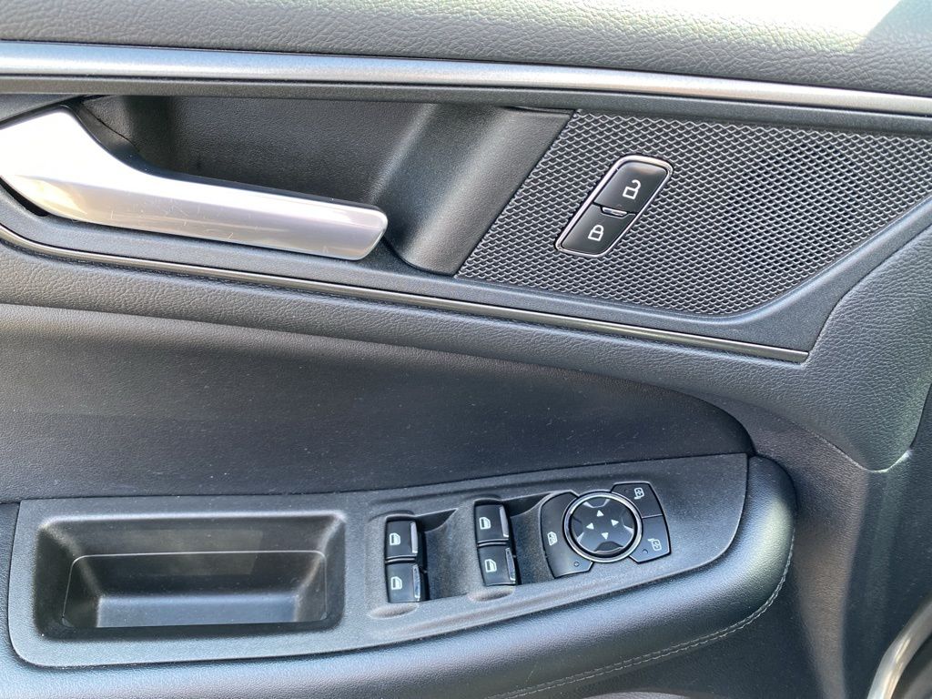 used 2022 Ford Edge car, priced at $23,716