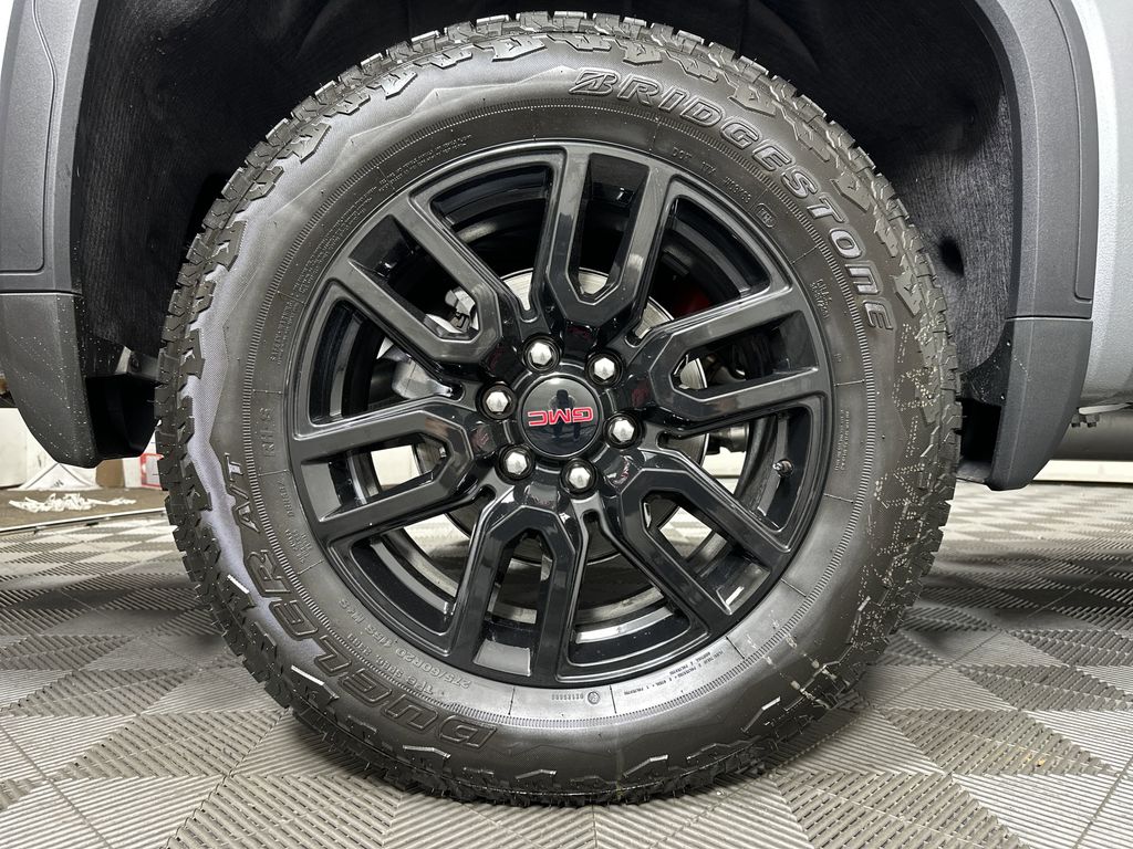 new 2025 GMC Sierra 1500 car, priced at $60,424
