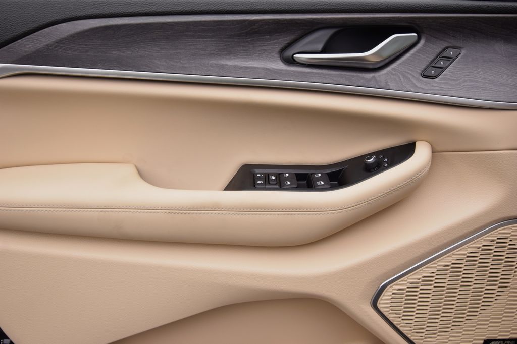 new 2025 Jeep Grand Cherokee car, priced at $52,938