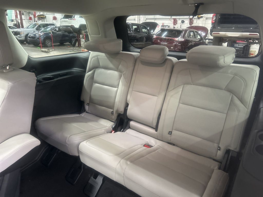 new 2025 Lincoln Navigator car, priced at $100,190