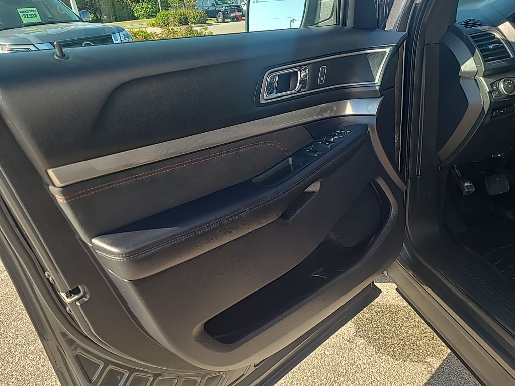 used 2019 Ford Explorer car, priced at $17,162