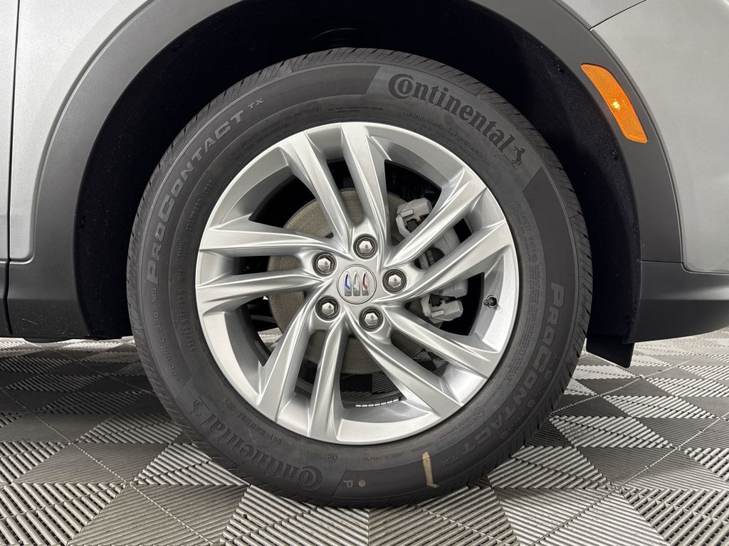 new 2025 Buick Envista car, priced at $27,375