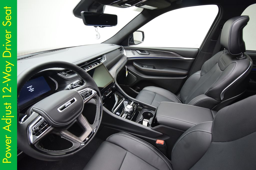 new 2025 Jeep Grand Cherokee L car, priced at $58,709
