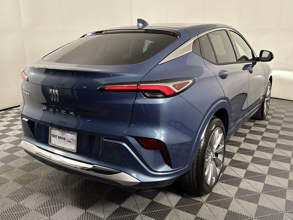 new 2025 Buick Envista car, priced at $31,085