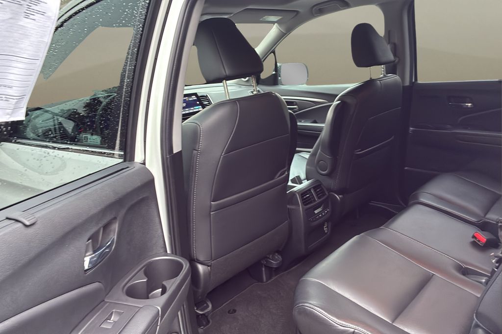 used 2021 Honda Pilot car, priced at $23,500