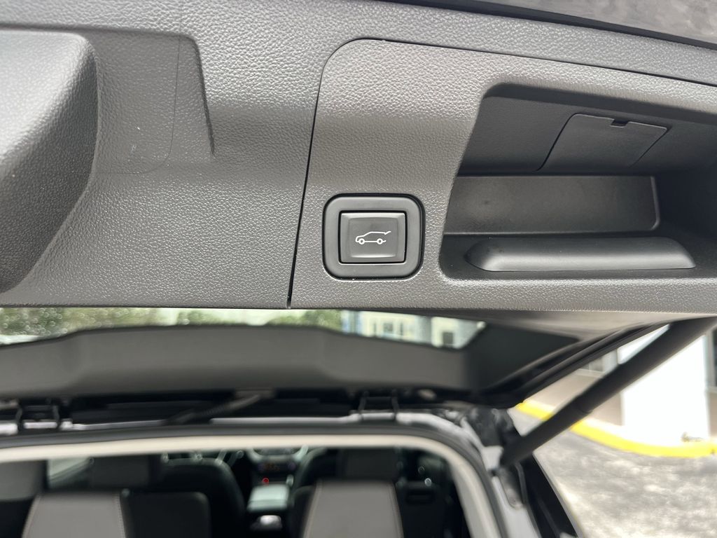 used 2023 GMC Acadia car, priced at $26,892