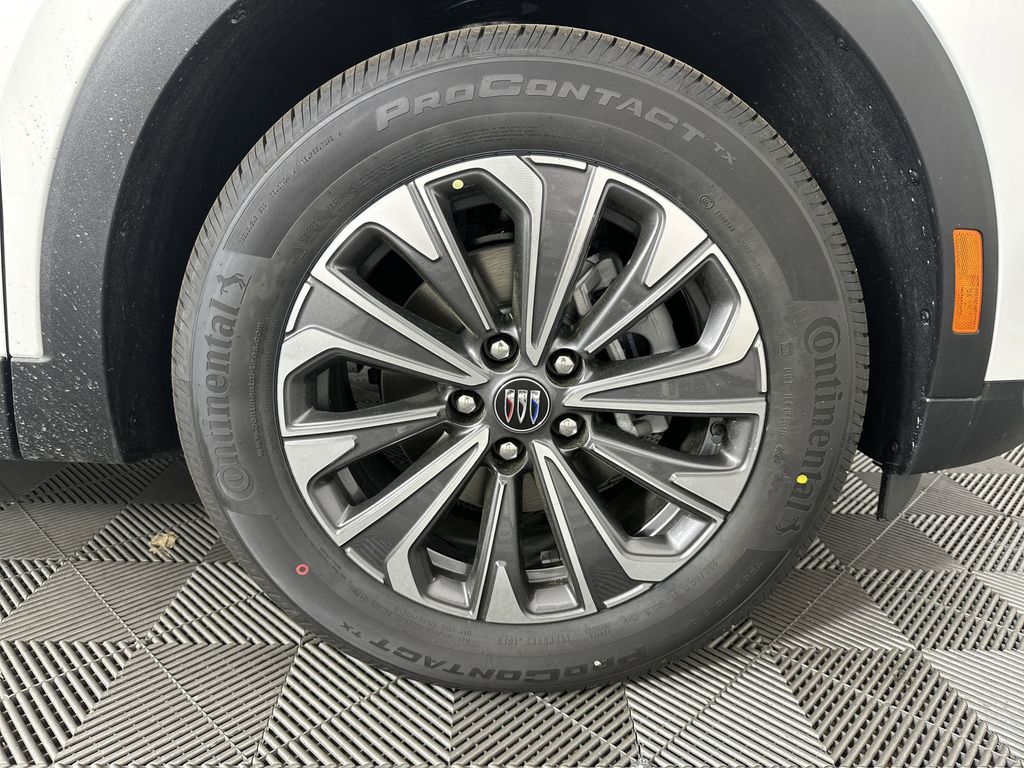 new 2025 Buick Envision car, priced at $35,245
