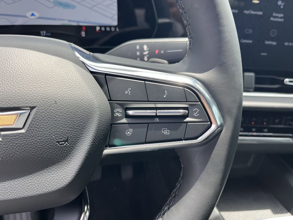 new 2026 Chevrolet Equinox car, priced at $28,893