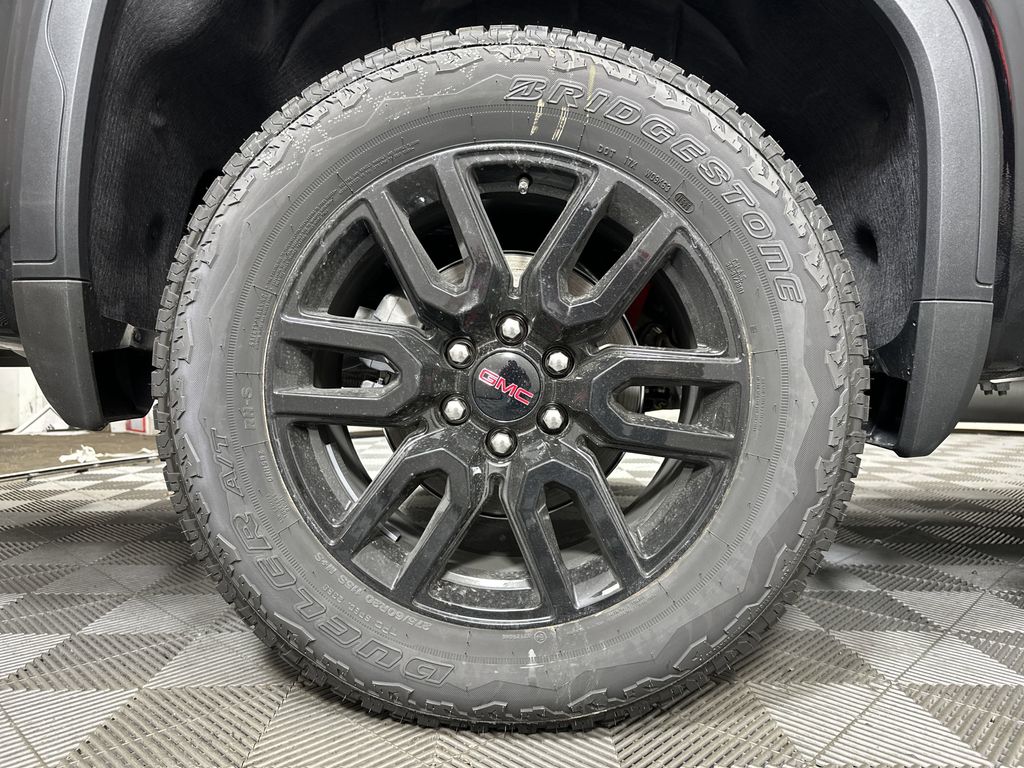 new 2025 GMC Sierra 1500 car, priced at $60,424