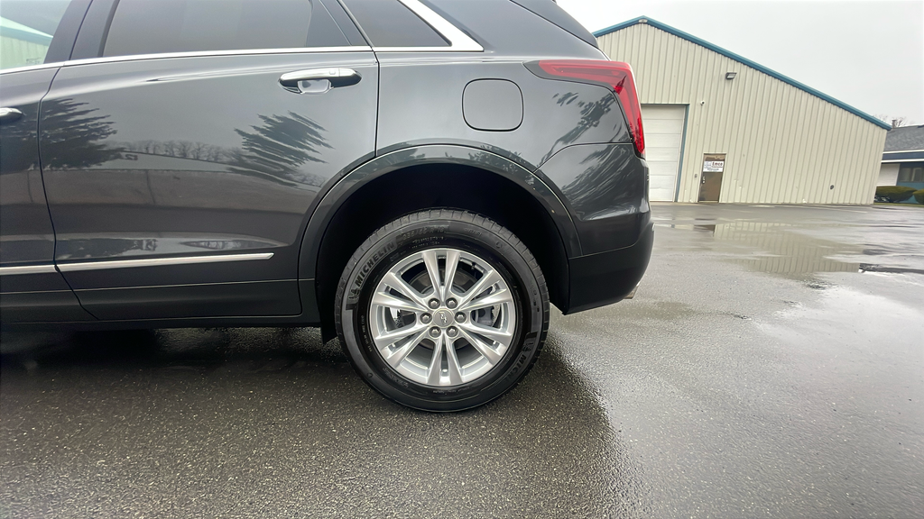 used 2021 Cadillac XT5 car, priced at $29,550