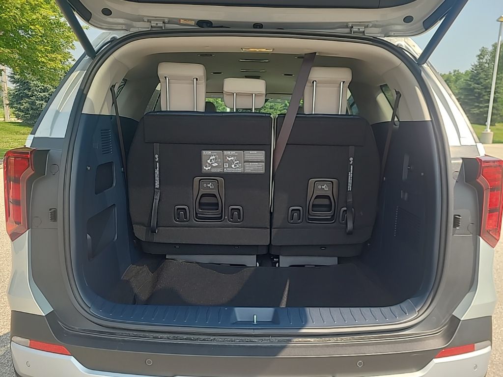 used 2025 Kia Carnival Hybrid car, priced at $42,844