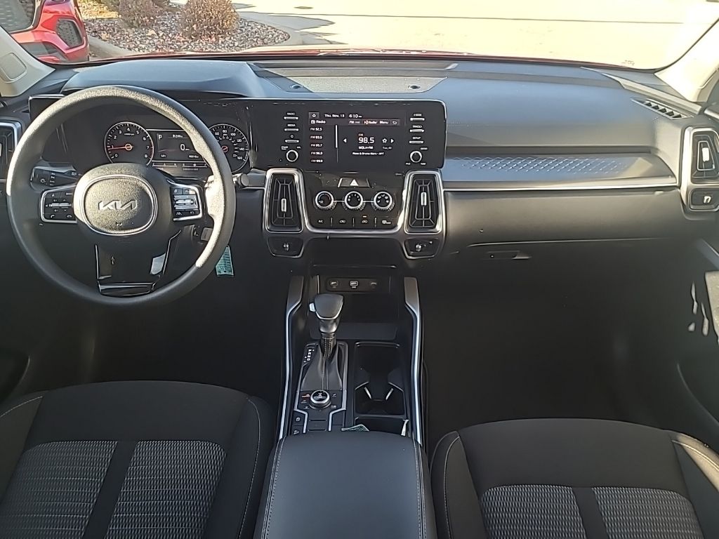 used 2023 Kia Sorento car, priced at $25,974