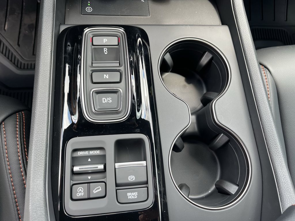 new 2025 Honda Pilot car, priced at $49,253