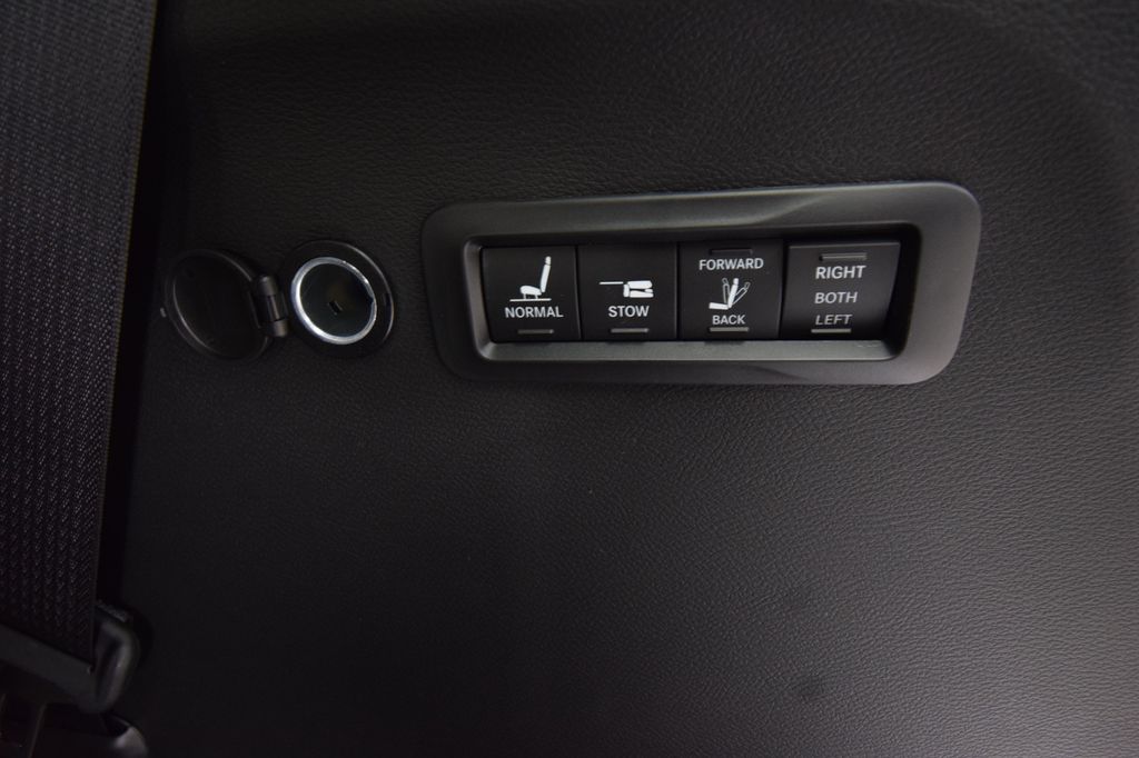 new 2026 Chrysler Pacifica car, priced at $53,220