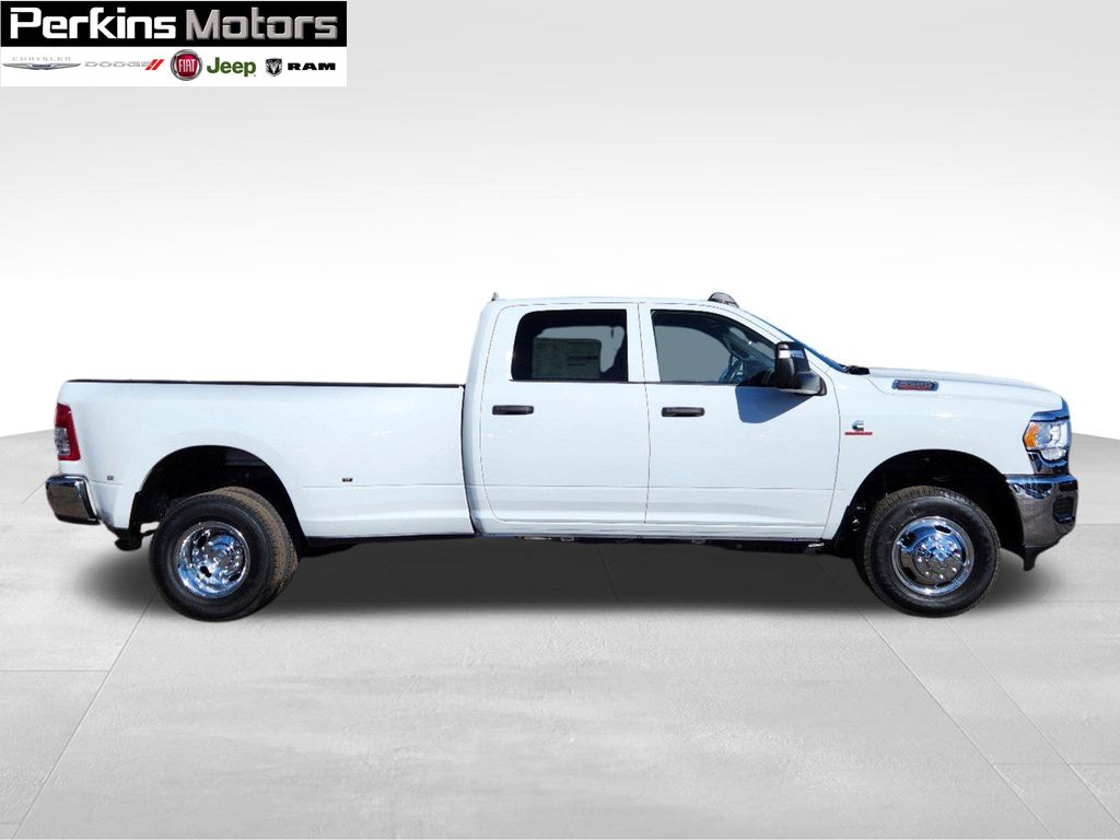 new 2024 Ram 3500 car, priced at $62,785