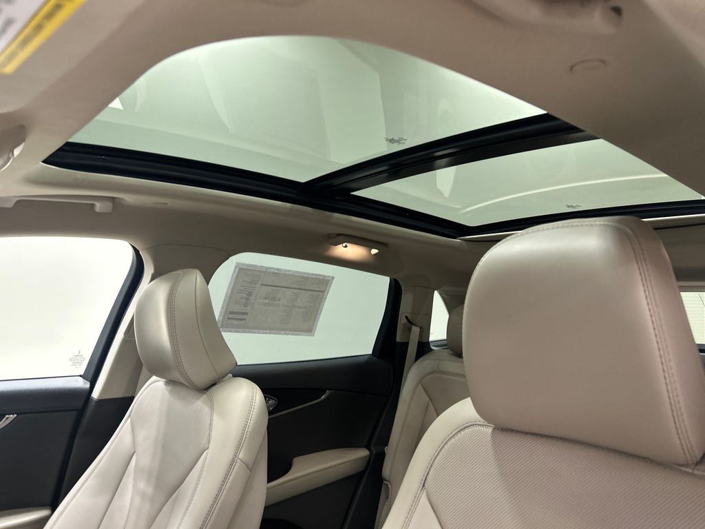 used 2022 Lincoln Nautilus car, priced at $35,794