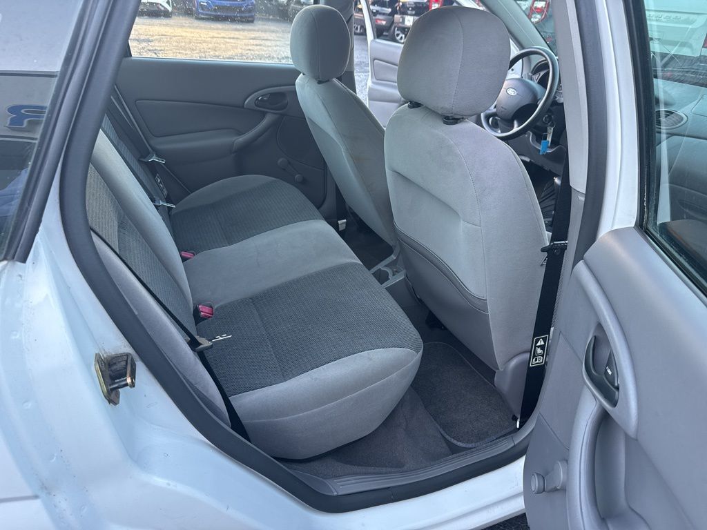 used 2003 Ford Focus car, priced at $5,900